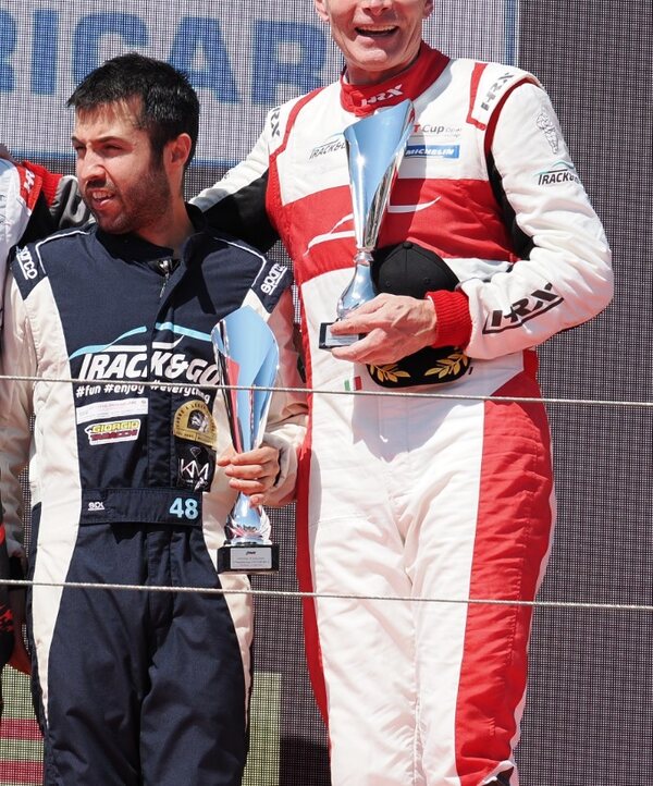 Alessio Guazzaroni sul podio del National GT Challenge al Paul Ricard, luglio 2026